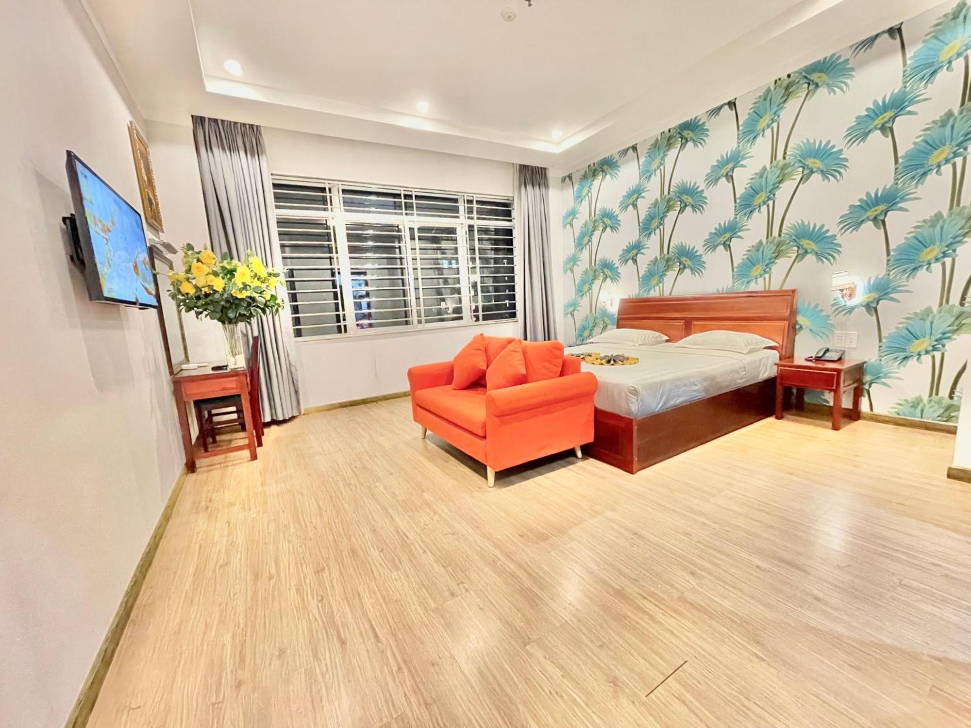 Long Bao Chau Hotel Thu Dau Mot Экстерьер фото