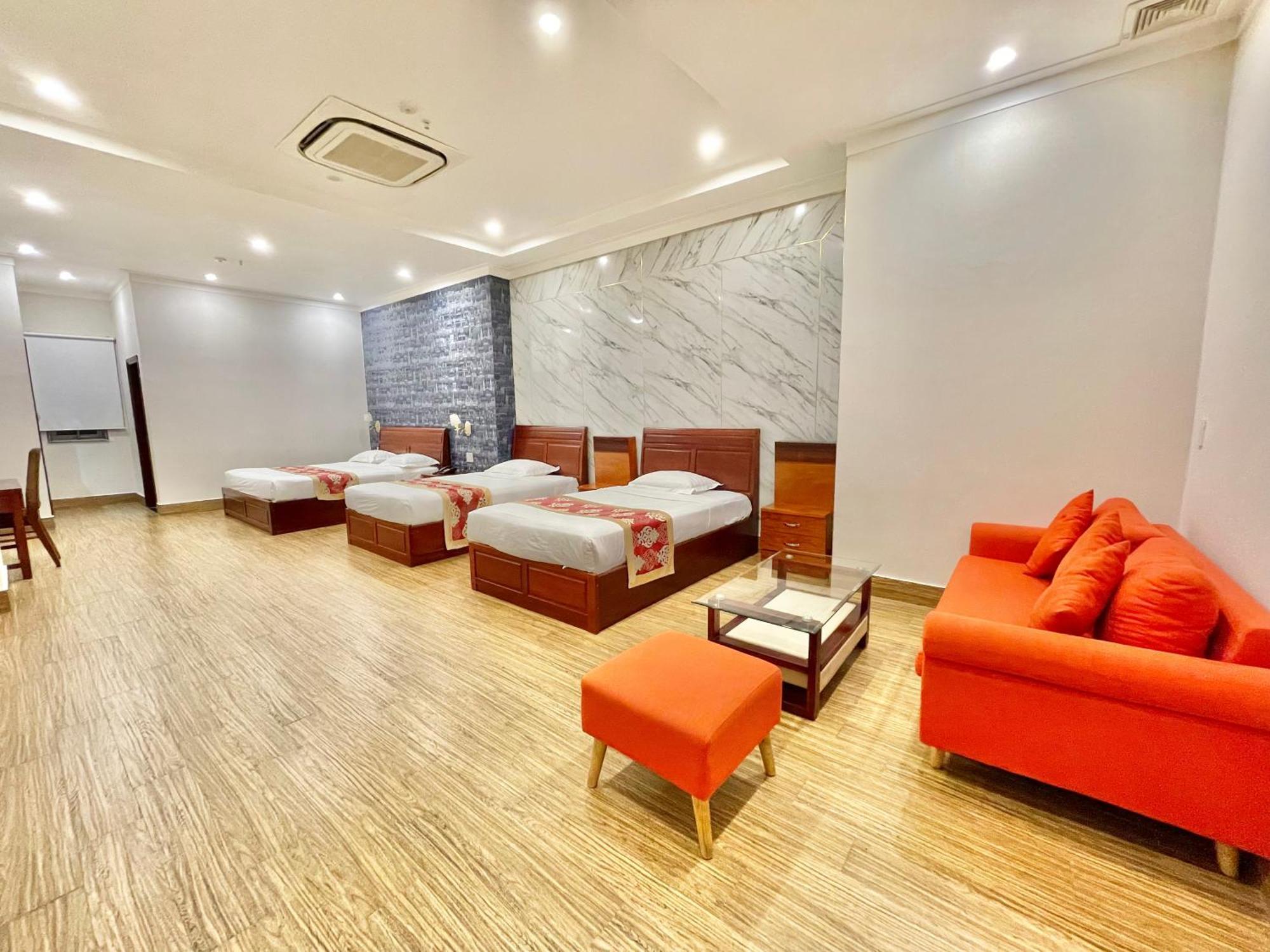 Long Bao Chau Hotel Thu Dau Mot Экстерьер фото
