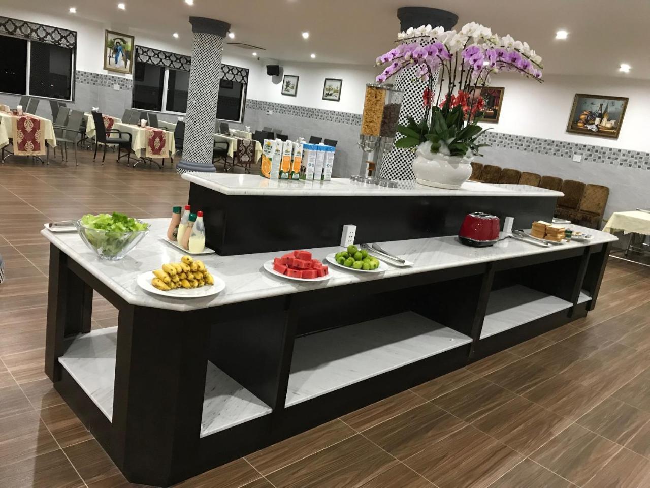 Long Bao Chau Hotel Thu Dau Mot Экстерьер фото