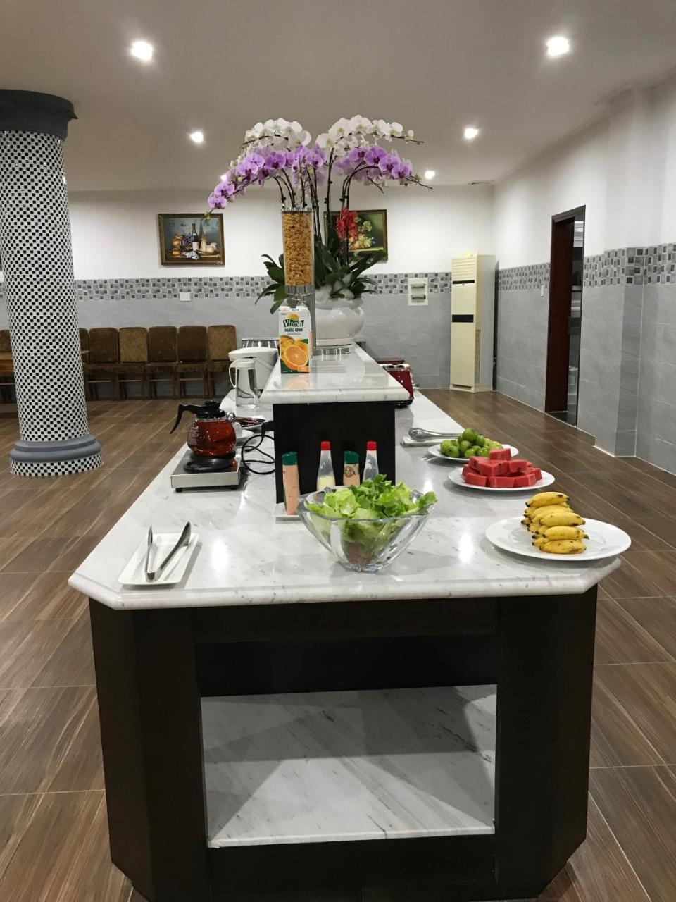 Long Bao Chau Hotel Thu Dau Mot Экстерьер фото