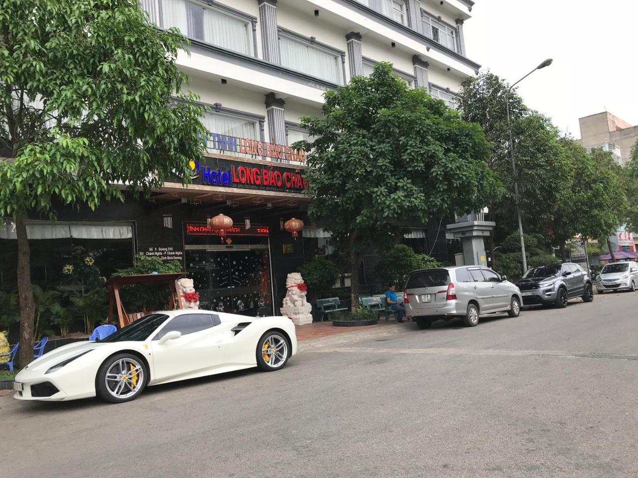 Long Bao Chau Hotel Thu Dau Mot Экстерьер фото