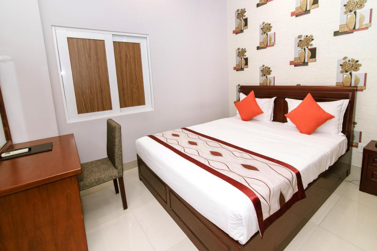 Long Bao Chau Hotel Thu Dau Mot Экстерьер фото