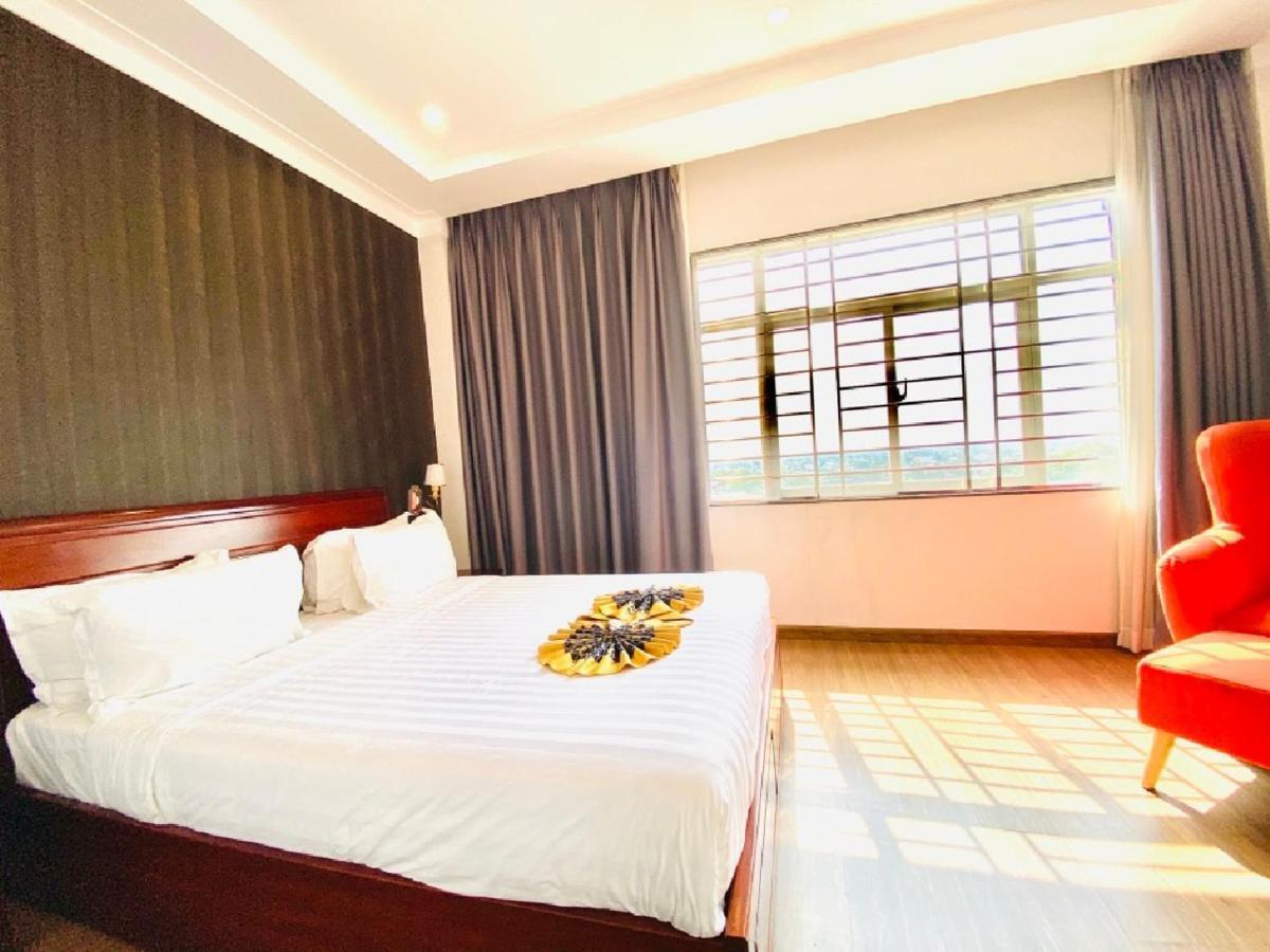Long Bao Chau Hotel Thu Dau Mot Экстерьер фото